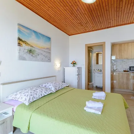 Sani - Double With Terrace And Sea View S1 Apartment Brela